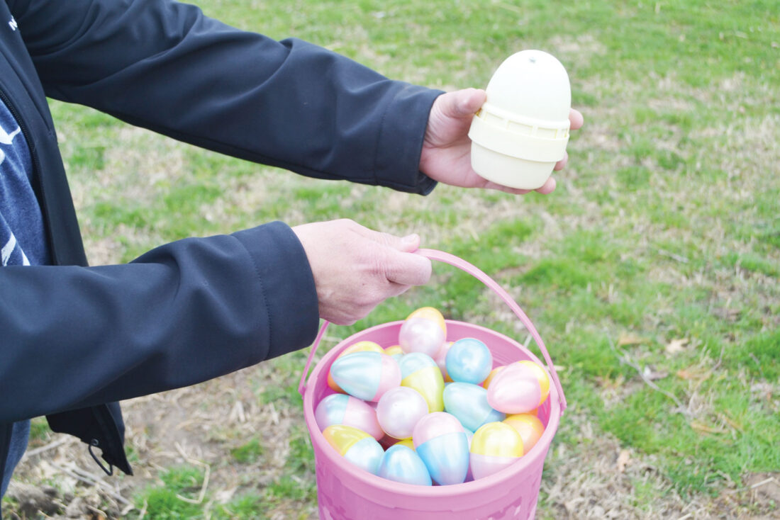 Parkersburg Lions Club conducts Easter egg hunt for visually impaired